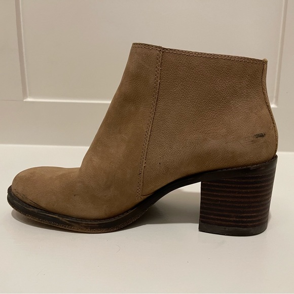 Lucky Brand Roquee Leather Ankle Boot - Picture 5 of 8